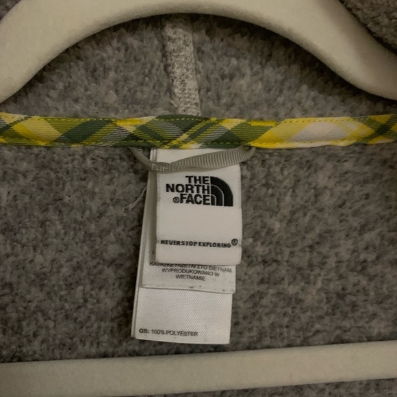 North face sweater - Picture 2 of 2